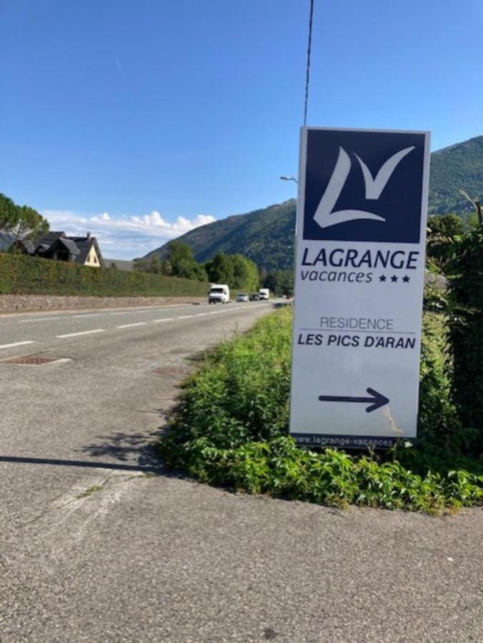 Appartement Tres Agreable Dans Belle Residence, Classe 3 Etoiles Par Le Comite Departementale Du Tourisme En Haute Garonne Bagnères-de-Luchon Esterno foto